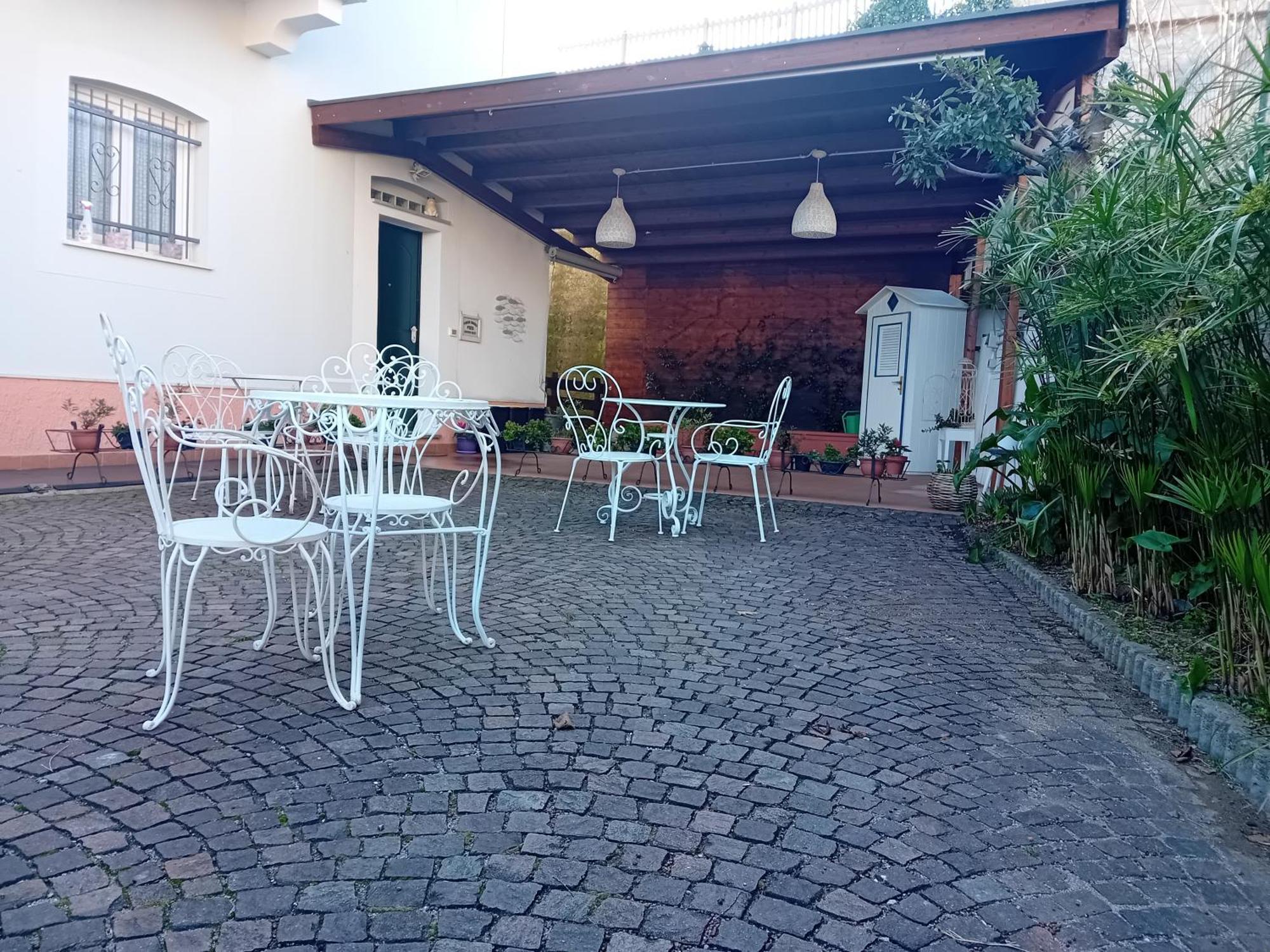 B&B Ai Tre Archi Spotorno Exterior foto